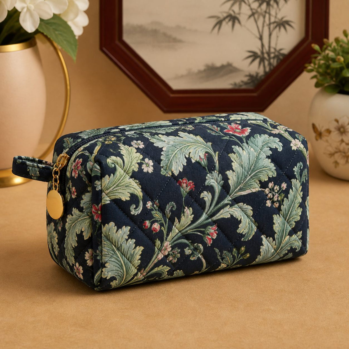 Cosmetic bag